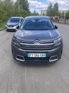 Вся в родном окрасе два комплекта резины цена 20000 по курсу обмен