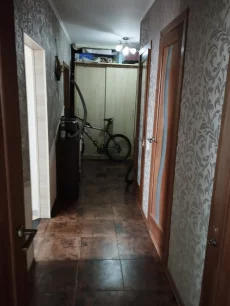 1/2 доли в двухкомнатной квартире по ул. Гоголя, д. 190
