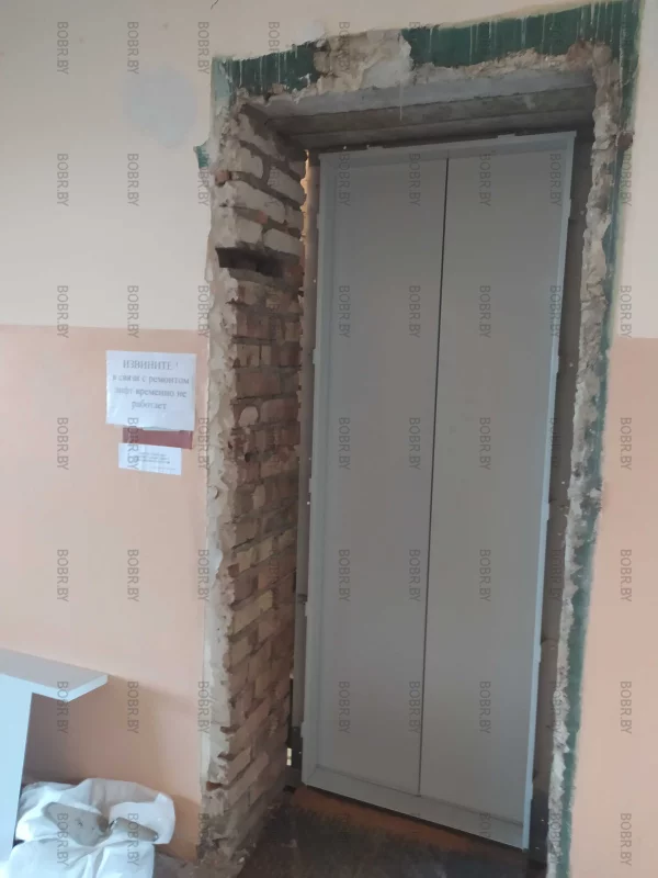 В детской поликлинике 1 ставят новый лифт