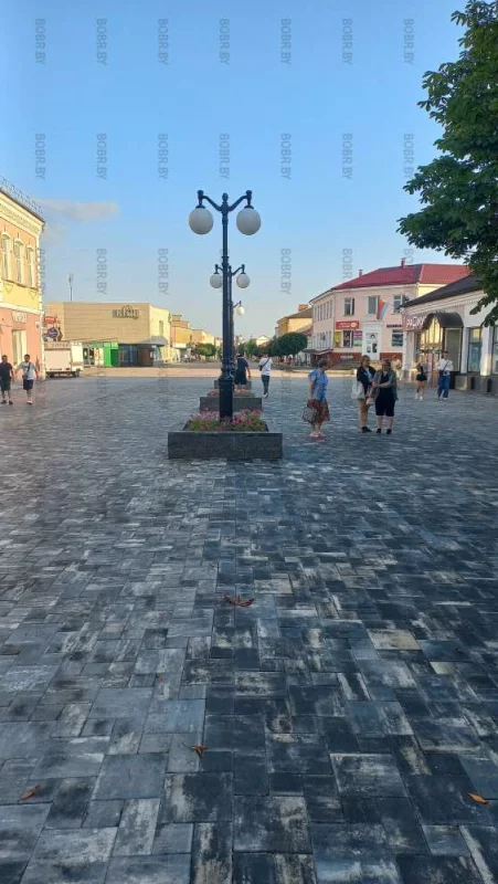 Все хорошо. только вот ЛАВКИ ГДЕ???