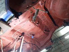 Кузовной ремонт, безпокрасочное удаление вмятин