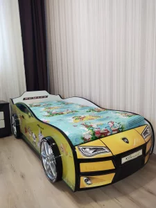 Кровать