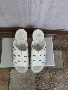 Женские босоножки р36