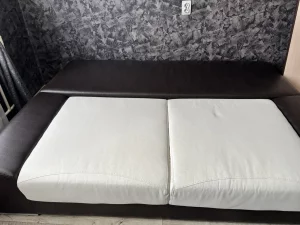 Диван