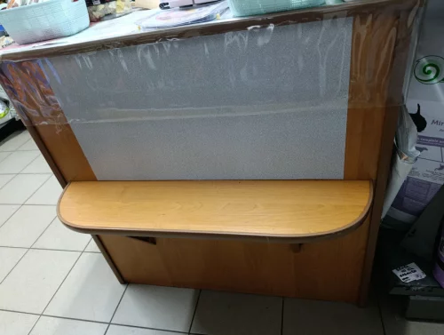 Прикассовая тумба