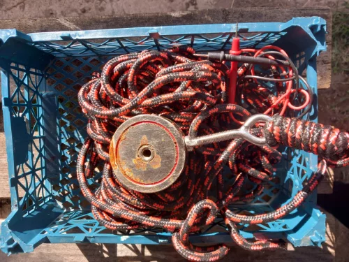 Поискового магнита