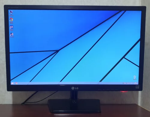 ЖК монитор LG 23"