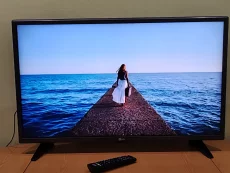 ЖК Телевизор LG 32LH570U Smart TV