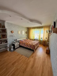 Двухуровневая квартира с мебелью и техникой