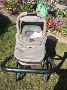 Отдам коляску 2в1