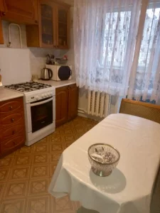 3-х ком . квартира по ул .Ковзана 51 (Авиагородок) 38500$(торг)