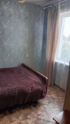3-х комнатную квартиру на длительный срок