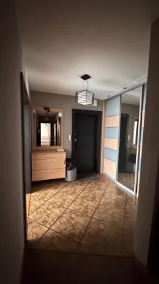 Трехкомнатная квартира с отличным современным ремонтом