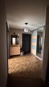 Трехкомнатная квартира с отличным современным ремонтом