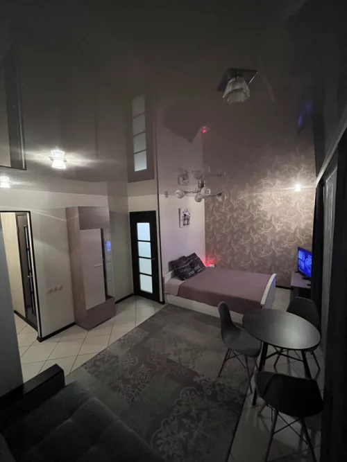 Квартира на сутки, часы