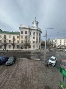 2-комнатная квартира с ремонтом в центре