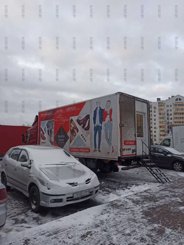 Одежда/обувь на колесах