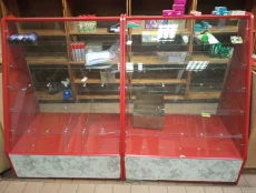 Горки торговые (сосна медовая), полки, тумбы