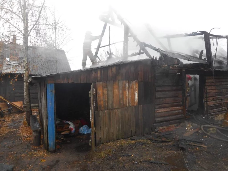 Горел сарай в переулке Восточном