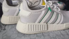 Продам мужские кроссовки Adidas