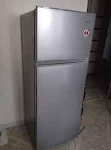 Холодильник, месяц б/у