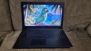 Ноутбук ASUS