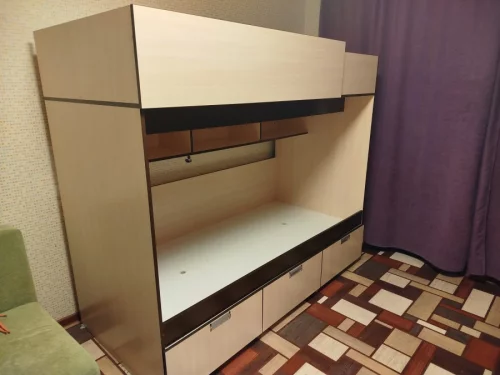 Кровать двухъярусная