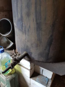 Металлическую ёмкость