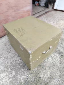 Ящик для овощей на балкон, деревянный