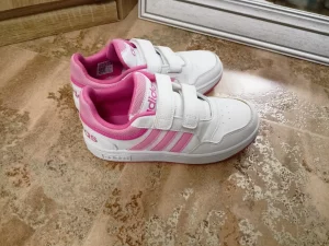 Кроссовки Adidas, 35 размер