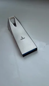 USB flash Tesla 128gb Новая