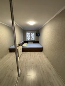 В продаже трехкомнатная квартира с ремонтом