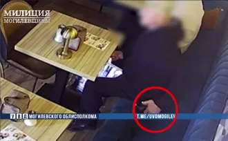 В Бобруйске мужчина оставил сумку в кафе, ее забрал «находчивый» посетитель