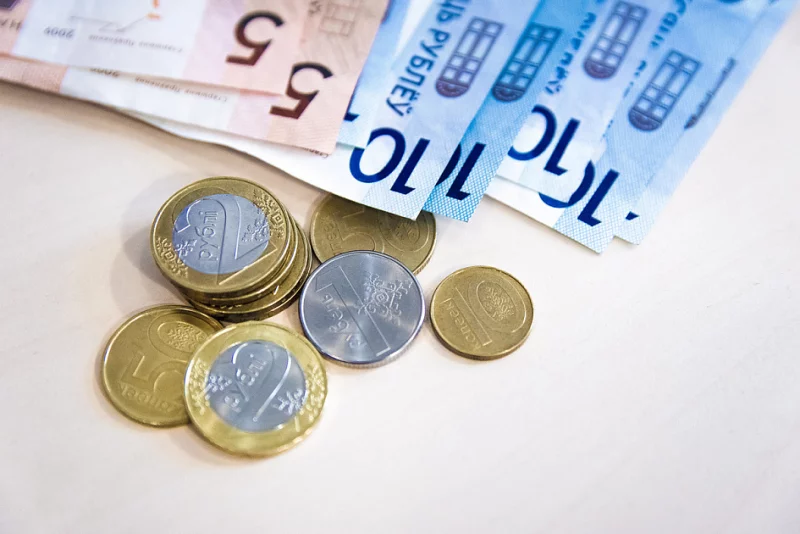 Минимальная зарплата с 1 января 2024-го вырастет на 13%