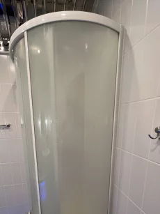Дешево продам душевое ограждение &quot;Kabi&quot; 80 см