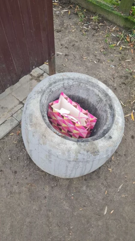 Ненужный подарок.