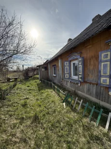 Дом в деревне Красновка