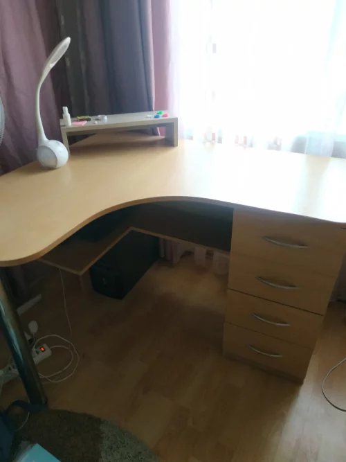 Стол письменный угловой