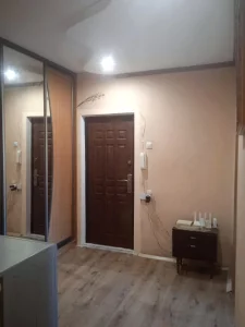 4-комн. квартира по ул. Ульяновской рядом с ТЦ Корона. 45000 у.е