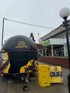 Бариста в кофейню
