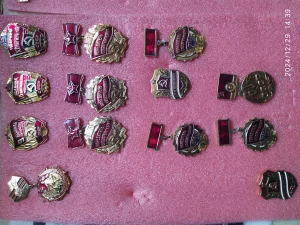 Значки старые