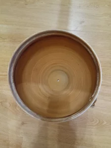 Большой керамический горшок