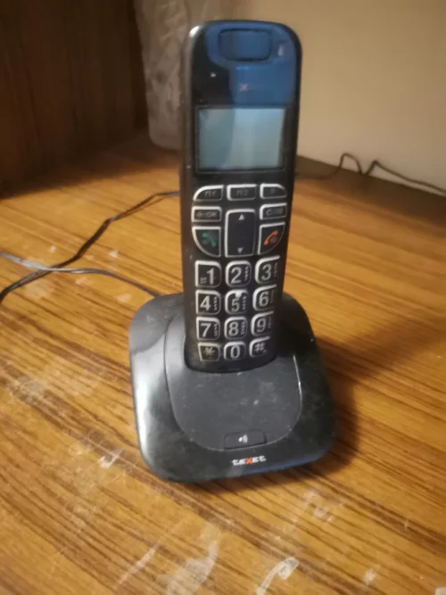 Телефон