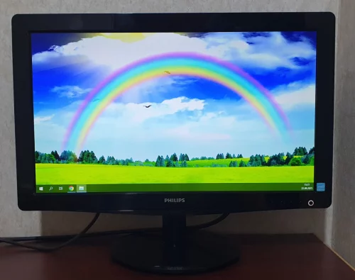 ЖК монитор 19"