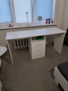 Стол на двоих