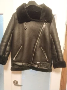 Продам женскую куртку( дублёнка) кож.зам.