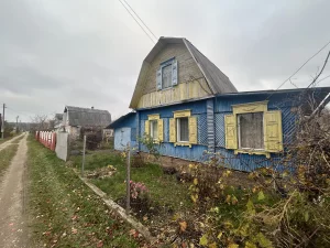 Дача рядом с городом с баней