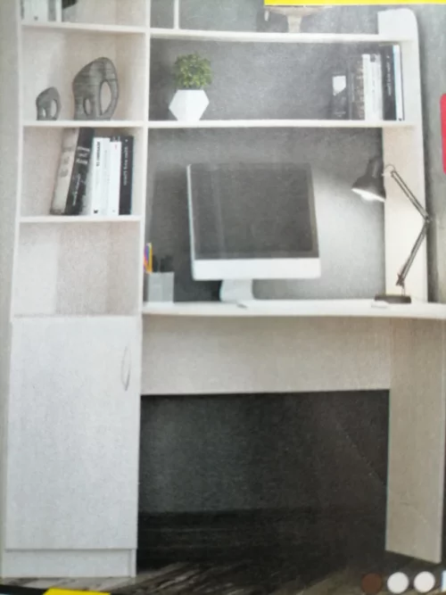 Продаётся компьютерный стол