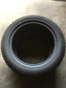 Покрышки зимние легковые 205/55/16 Danlop