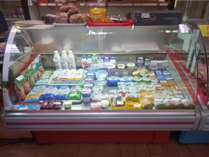 Витрины и шкафы холодильные, все рабочие